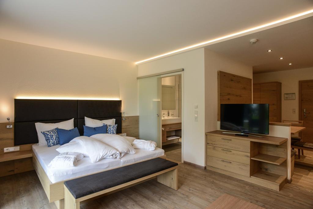 R Appartements Sommerbergbahnen Inklusive Tannheim Δωμάτιο φωτογραφία